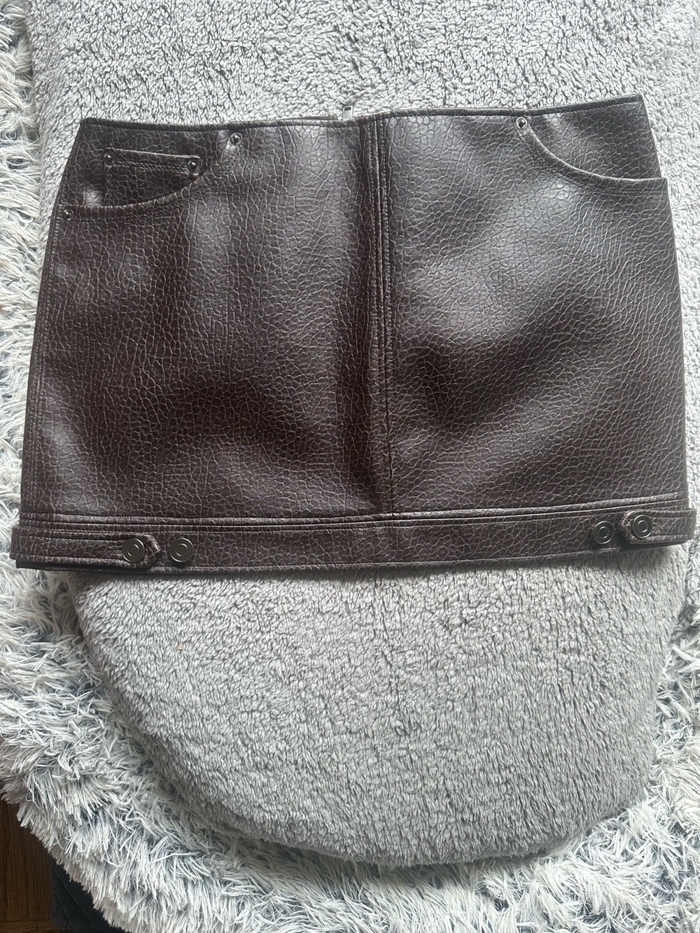 Divided H & M Women’s DARK BROWN Faux Leather Skirt. Size: 6